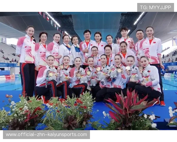 《冠军》专访梁馨枰：花游女神的人生哲学是旷野无垠，梁馨个人简历