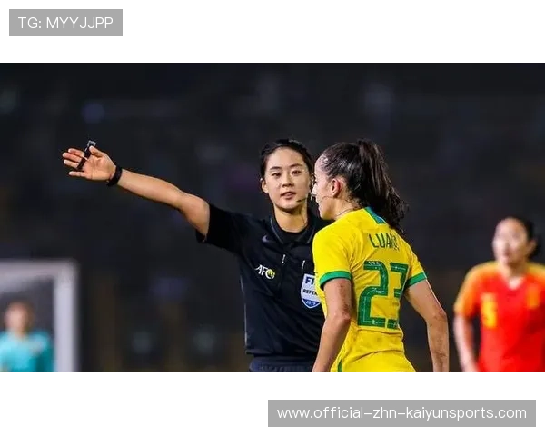 球迷热议邦马蒂女足创历史,点赞不止,马蒂亚娜足球裁判 球迷热议邦马蒂女足创历史,点赞不止,马蒂亚娜足球裁判